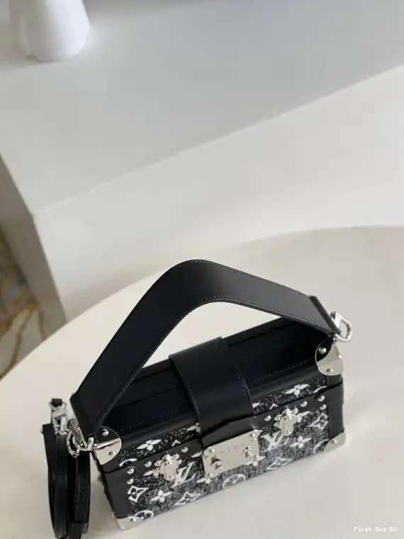 First bag ru LOUIS MALLE VUITTON PETITE 0705